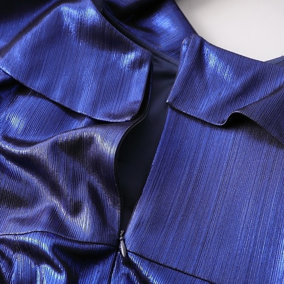 silver colour long dress for evening show - Picture 4 of 6